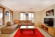 Fabulous 3 bedroom 2 bathroom unit located directly across the road from one of Ellenbrook's peaceful parks 
From $405,000
Call today.
Christy Short 0408 940 189
