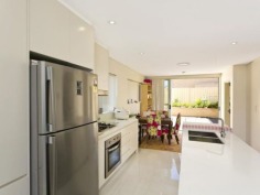 4 bedroom townhouse for sale Dundas Valley - 1/9-11 Quarry Road - Photo 2