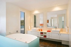 - Spectacular water views and picturesque ambiance with over 75 squares of living
- Immaculate residence with high ceilings and top quality fittings situated on a 964m2 allotment
- 5 bedrooms (3 ensuited bedrooms) including separate guest living zone
- 2 separate home offices and additional study
- State of the art entertainers kitchen which connects to stunning alfresco dining areas 
- Built over 2 levels with an impressive 45.6m wide waterfront
- Luxury pool, private boat ramp with direct ocean access
- Functional floor plan, well designed for family or dual living
Land Size	964 sqm
Property Type	House