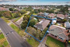  40 Benbow Street, Yarraville VIC Auction   Sat 31st May 2014 at 2:00pm  Inspection Times   Sat 10th May at 2:15pm-2:45pm  Sun 11th May at 1:30pm-2:00pm  Property Features House 3   1   2   1     Close To Schools Close To Shops Close To Transport Description Idyllic resort style living featuring in ground pool Comprising three excellent proportioned bedrooms (2 BIR's) Art deco style galley kitchen with adjacent meals area Large living room, feature fire place, ducted heating and air con Central designer bathroom and generous separate laundry The garden is a private oasis including double garage The perfect family home and allotment that you will never outgrow. 