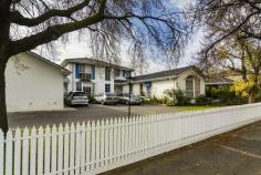 5/176 Melbourne Avenue Glenroy VIC 3046 Set in leafy spacious garden surrounds this first class classic colonial style 1 bedroom apartment. Being a short stroll to major shopping centre and railway station, it is a must see for 1st home buyers. Empty nesters or investors. Split system heating/air, gas appliances, separate shower recess, separate toilet and large laundry together with light filled. North facing kitchen/meals area make this solid brick strata apartment unique and would suit the most fastidious home buyer.