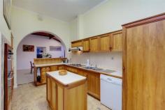  22 Stanley St Leabrook SA 5068 Offering 10-11 rooms on land approx 1600m2 with a 27.4m frontage....  The court, pool and very comfortable house is ideal for a large family wanting location for local colleges.  Alternatively, the land by itself may be of similar value for a brand new house with court and pool or for 2 new substantial homes each on approx 800m2 Settlement date is flexible. Price: Contact Agent Sale Method: For Sale 