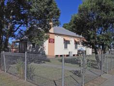 5 Kemp St West Kempsey NSW 2440  Located only a stones throw from
 West Kempsey shopping centre and a short stroll from the CBD, this 
stylish old weatherboard residence was once the railway station masters 
home, but now holds a commercial existing use right as the home of 
office space / meeting rooms to a long standing tenant. Set on a level, 
937m2 block of land, the property is in original condition and enjoys a 
super convenient location, with great potential to become a local 
showpiece. Ideal investment! Property Details Bedrooms        3 Bathrooms        1 