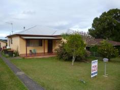  77 High St Bowraville NSW 2449 For Sale $151,000 
													
													
													 
													 
													 Older style property with very good rental history. Currently let at $230 per wk.
 
 Large 3 bedrooms with 2 living areas. Upgraded bathroom, large kitchen and single garage. Extra shower in laundry.
 
 Good size rear fenced yard and backing onto rural area.
 
 School and shops not far away 
												 
													 													 
								 
												
 
 

 
 

 