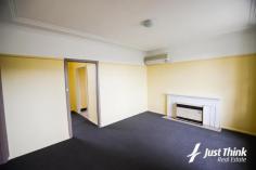  22 Warren Street, Nyngan NSW 2825 Property Summary 	 Date added: 15.5.2014 Bedrooms: 	 3 Bathrooms: 	 1 Car space: 	 - Category: 	 House 