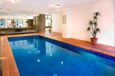  43/103 Victoria St Potts Point NSW 2011 Modern updated two bedroom unit with superb views of the harbour and city skyline. This home has been tastefully renovated and is complete with a single carspace. 