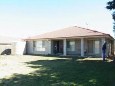  25 Spoonbill Court Lowood Qld 4311 Buy me before the bank takes me!!! Four
 bedroom two bathroom brick veneer home set on a neat 822 square meter 
block. All bedrooms have built in robes main has walk in robe plus en 
suite. Large open planned living with separate dining area. Double 
garage with remote control operation. Well maintained only 6 years old. 
All this set in a quiet court only minutes to all amenities. Must be 
sold. View Sold Properties for this Location View Auction Results General Features Property Type: House Bedrooms: 4 Bathrooms: 2 Land Size: 822 m² (approx) Price per m²: $310 