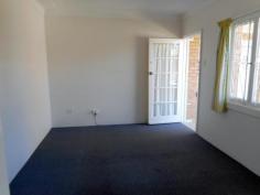  7/72 Racecourse Road Hamilton Qld 4007 AFFORDABLE NEAT AND TIDY UNIT IN GREAT LOCATION Features Include: - Two bedrooms - Mirror/shelf vanity in each room - Gas cooking - Ceiling fans - Bathroom with bath and shower - Communal laundry - On Racecourse Road, opposite shops, cafes and public transport - Great value for money            