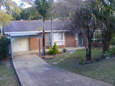  Here is a brick home that is free 
standing, has its own title , has 3 bedrooms, very nice kitchen, open 
living and loungeroom, large bathroom, single lock up garage plus a 
carport, set in the end of a cul de sac and extremely good value. Your 
very own home for the price of a unit. 
 
   
 
 Property Snapshot 
 
 
 
 Property Type: 
 House Read more at http://southwestrocks.ljhooker.com.au/3QPF7A#tSUHXfVQdxTstCVT.99 