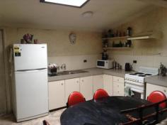  27 Chantry Street Goulburn NSW 2580 Located in a quiet cul-de-sac with established homes Close to schools, CBD, butcher and convenience store 2 bedroom, semi-detached with wood heating Ready for your own touch Great starter or investment Rear lane access 