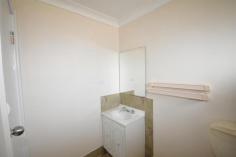 3/23-29 Wakeford St Orange NSW 2800 INVESTORS TAKE NOTE!! • Tenanted with a rent return at $180p/w • 2 bedrooms both with BIR • Freshly painted throughout • Large lounge/dining • SLUG • Internal laundry • Strata complex of 6 units • Close to town and schools • Great investment opportunity • Opportunity to put your own touch on the property Strata rates approximately $370/quarter Council rates approximately $384/quarter Property:    Unit Bedrooms:    2 Bathrooms:    1 Parking:    1 Council:    Orange