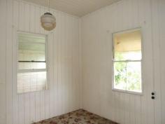 29 Degilbo St Maryborough QLD 4650 3 large bedrooms, a separate 
lounge & dining room, front sunroom, large bathroom with spa and all
 on a large 809m2 block that is fenced on 3 sides. Located only a
 short distance to the Maryborough CBD, in a quiet street, this home 
would be great for a renovator or demolish the house and utilise the 
large block to build your dream home only minutes from town! If you would like to inspect this property, please call today! Property Details Bedrooms        3 Bathrooms        1 Land Area        809 m2