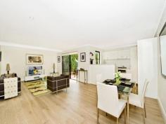 9/80, Barcom Avenue, NSW, 2010,DARLINGHURST 
	This stunning North facing apartment is set in an unbeatable location, 
only a short stroll to Darlinghurst, Paddington, Kings Cross, Potts 
Point, Rushcutters Bay, and all the best inner city living has to offer.
 The property consists: * 2 double bedrooms both with built-ins * 
Spacious lounge and adjoining dining room * Open plan Caesarstone 
kitchen with stainless steel appliances and dishwasher * Contemporary 
bathroom * Private balcony, ideal for entertaining * Internal laundry * 
Air-conditioning * Undercover security parking Dont miss out! This 
property wont last long! 

 
 All information contained here is gathered 
from soures we believe to be reliable. However we cannot guarantee it's 
accuracy and interested persons should rely on their own enquiries. 