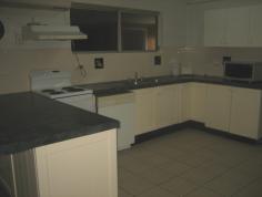  10 Ferguson Street, Cardwell, Qld 4849  Great Family Home with Pool Close to all facilities, backyard is fenced. Inground swimming pool. Bond $1,200.- Features: Inground Pool 