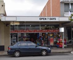 96 Nelson Road, Wallsend This 300m2 ground floor property is well presented and positioned in a great location. 

 - 300m2* retail shop 

 - Currently divided into 170m2 and 130m2 space which can be changed to suite fitout 

 - Large shop front window 

 - ATM 

 - Ample signage 

 - Two street access 

 - Shared Amenities 

 This is an opportunity that can’t be missed. 

 For Lease: $55,500 pa + outgoings and GST 

 Contact marketing agent for more information. 

 *Approximate area only 