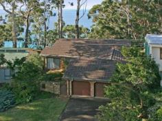  28 Tallwood Ave Narrawallee NSW 2539 A home with loads of potential and 
character located only 300M to Narrawallee Beach. Offering great ocean 
views this home is perfectly suited for those wanting something a little
 different in a blue ribbon location yet wanting to maintain their 
privacy. 
 
The main section of the home features an open plan layout with dining 
and kitchen flowing to the lounge and formal dining room all with 
beautiful views. 
 
Short walking distance to beach, shops, cafes and restaurants make this home a must for your inspection list 
 
   
 
 Property Snapshot 
 
 
 
 Property Type: 
 House 
 
 
 Construction: 
 Brick 
 
 
 Land Area: 
 607.03 m 2 
 
 
 Features: 
 
 Coastal 
 Dining Room 
 Ensuite 
 Lounge 
 Single Level 
 Walk-In-Robes 