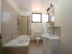 9/519 Margaret Place Lavington NSW 2641 MODERN 2 BEDROOM TOWNHOUSE - 2 bedrooms with built in robes - Each bedroom has it's own split system heat/cool unit and ceiling fan - Modern bathroom with large spa bath - Modern kitchen with stainless steel appliances including dishwasher - Large open plan living & dining - Gas heating, air-conditioning & ceiling fans - Separate spacious laundry with good storage - Under stair storage area - Private and spacious rear paved courtyard - Private front courtyard/veranda area - Single carport Located in a lovely street, not far from shops, schools & public transport. Sorry, no pets. 