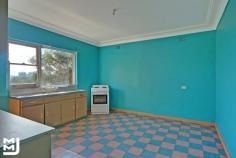  B65 Warrawong NSW 2502 * Attention Investors and First Home Buyers, this property is surely worth checking out * Great 'add value' potential * 1 x 3 bedrooms upstairs and 1 x 1 bedroom downstairs, independent from each other * Potential weekly income of $470 per week * Convenient location, close to schools, transport and Westfield Shopping Centre 