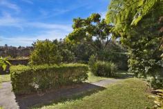 2/699A Old South Head Rd Vaucluse NSW 2030 Peacefully positioned to the rear of a block of four, this charming 
ground floor apartment is bathed in sunlight and features large corner 
windows framing views over the leafy common garden beyond. Located on 
the edge of Diamond Bay and featuring direct access through the garden 
to child-friendly Kimberley Reserve, it's a 300m stroll to Rose Bay 
North village shops, ocean parkland and scenic coast walks. 
 
* Charming block of 4 near the corner of Military Rd 
* Whisper-quiet setting to the rear of the block 
* Entry hall, polished timber floors, ornate ceilings 
* 2 double beds, king sized main with built-in robes 
* Spacious living room, bright modern eat-in kitchen 
* Fresh modern bathroom, integrated laundry 
* Windows on three sides, one small common wall 
* Direct access to lush common garden and reserve