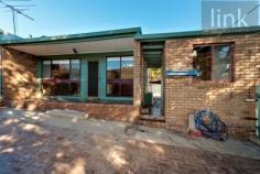  3/522 Hill St West Albury NSW 2640 GREAT LOW MAINTENANCE INVESTMENT 
			
			
				 One of 4 units in a quiet block, this compact brick unit should give a return of approx. 6%. It is approx. 2.5kms to Dean St. & close to parks, West Albury Public & shops. -2 bedrooms - main with BIR's -Open plan lounge/dining/ kitchen & bathroom -North facing lounge & alfresco area overlooking a low maintenance, paved courtyard -Outside
 there is a generous amount of space to enable plenty of outdoor dining 
opportunities along with plenty of room for kids toys, a pet or a 
vegetable patch. -A Single carport, security gate to the rear yard & an outside laundry/storage room completes the package.   