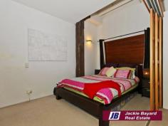  
 One of the ‘rare’ bigger one bedroom woolstore apartments in 
Mactaggarts Place’. Stylishly furnished and currently tenanted $490.00 
per week. Magnificent pool, Gazebo and BBQ area set in riverside sub - 
tropical gardens. 

 Great first home or excellent investment in most sought after area. 
Short stroll to the new ‘Gasworks Newstead’ offering an exciting array 
of restaurants, cafes, fresh food markets and a full line Woolworths. 
City Glider and City Cat at your door!
 Be part of this convenient and exciting Lifestyle! 
 