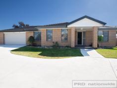  2/25 Sinclair Street   East Maitland   NSW  2323 Within 100 metres to the local Golf course this property is perfect for the retiree or investor. Built just 1 year ago this brick and tile low maintenance residence comes with 3 generously sized bedrooms. The main with his and her built ins plus a huge walk in robe which is plumbed and easily converted to ensuite. There is a great size formal living and an outdoor alfresco area. Extra features include, Dbl garage with internal access, ducted a/c, low maintenance gardens and gas cooking. Enquire today for your inspection - 3 bed 1 bath 2 car  - 1 year old  - 100 meters from golf course  - Low maintenance gardens  - Formal living and outdoor alfresco area 