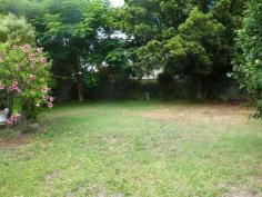  31 Reynolds Ave Labrador QLD 4215  Make no mistake this property wonâ€™t last long so be quick to secure an inspection! Itâ€™s simply irreplaceableâ€¦â€¦â€¦. For more details, please contact Listing Agent Kathy Simmons 0406 162 623 Property Details Bedrooms        2 Bathrooms        1 Car Ports        1 