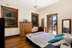  22 New South Head Rd Vaucluse NSW 2030 Set back off the road on vast grounds this dual level home also affords prized harbour vistas and is embraced by expansive lawns. Situated on the exclusive Vaucluse Peninsula, this area is renowned for its glittering harbour beaches, lush parklands and blue chip residences. Features Huge land size, surrounded by spacious gardens Multiple living spaces on both levels,  