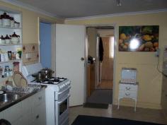  37 Single Street Werris Creek NSW 2341 3 bedroom vinyl clad home on good sized block in Werris Creek. Kitchen has gas stove, open plan dining room. Reverse cycle air conditioning, gas heating, loungeroom and covered front porch. Bathroom with shower and vanity, separate toilet. Private and secured garden area offers a place to relax and unwind. Small rainwater tank, carport, garden shed and your very own original artwork complete this unique package. 