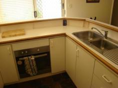 2/33 holmesdale rd woodbridge WA 6056.3
 bedroom villa with semi ensuite offering ducted air, separate lounge, 
kitchen/dining, BIR in all bedrooms, small garden with store room and 
single lock up garage. Walking distance from Woodbridge train station and in a complex of only 4. Strata fees $205p/q. For more information or to view please call Nathalie on 0414 644 972