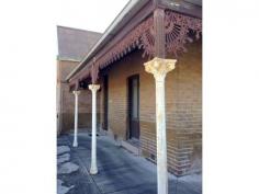  75 Bradley Street Goulburn NSW 2580 - Commercial Zoning - 4 bedroom Federation Home - 14ft ceilings throughout - Gas heating - Ample parking - Fantastic opportunity for a professional business 