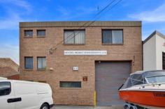4-6 Salisbury St Botany NSW 2019 Set on 350 sqm this quality industrial warehouse is offered with both an existing tenant or as vacant possession. Warehouse space ground floor approximately 220 sqm.  Office upstairs approximately 80 sqm. 4 car parking spaces at the front of the property.  Two (2) street frontage. INSPECTIONS STRICTLY BY APPOINTMENT  CONTACT:    STEVE PAPPAS  0438 355 555