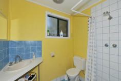  25 Kennett Pl Dawesville WA 6211 Property ID: 1P3047 
 	THIS ONE'S A RIPPER - WITH GRANNY FLAT!
 
				 
 Price: $389,000 
 
 SECOND CHANCE! DON'T MISS OUT!!! 
 
Located on a fantastic 732sqm block just a short walk to the estuary is 
this well presented 3 bedroom 1 bathroom home. Set in a quiet location 
in the sought after Old Dawesville this property represents excellent 
value and would make a ripper holiday home, first home or permanent 
residence! 
 
WHY I THINK YOU SHOULD BUY THIS HOME... 
 
* Open plan living and dining area with split system air conditioner 
* Separate front lounge / sitting room perfect for reading a good book 
* Absolutely immaculate presentation inside and outside the home 
* Single lock up garage and a lovely gable patio for entertaining 
* Side access to huge powered workshop with lean to for boat / van 
* BONUS granny flat with kitchenette and its own bathroom! 
* Easy care reticulated native gardens and gas instant hot water 
 
All this at an affordable price just minutes to schools, shops, beaches 
and golf course mean you will kick yourself if you miss out on this 
one!!! 
 
Phone exclusive agent Jo-Ann Yandle TODAY! 