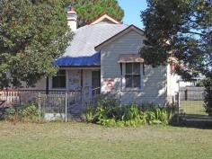 5 Kemp St West Kempsey NSW 2440  Located only a stones throw from West Kempsey shopping centre and a short stroll from the CBD, this stylish old weatherboard residence was once the railway station masters home, but now holds a commercial existing use right as the home of office space / meeting rooms to a long standing tenant. Set on a level, 937m2 block of land, the property is in original condition and enjoys a super convenient location, with great potential to become a local showpiece. Ideal investment! Property Details Bedrooms        3 Bathrooms        1 