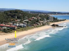  17/47-49 Teemangum St Currumbin QLD 4223 
 Sanctuary Beach Resort
 Direct access to beach - NO roads to cross 

 Quality fully furnished unit
 Large open plan living - approx 5.0 x 11.0 M
 Opens to East facing balcony
 2 good sized bedrooms
 Ensuite to Master with walk through robe
 Good secure investment
 Figures available to genuine investors 

 This property is set with inground pool surrounded by palms and a BBQ area. 

 Situated only 5 minutes from Coolangatta International Airport 
'Sanctuary Beach Resort' would be an ideal weekend/holiday getaway 
investment where you can relax and wind down for a well deserved break 
with the family. 

 Body Corp $83 p/w
 GCCC Rates $2830 p/a
 GCCC Water $1200 p/a 

 Call today to arrange your inspection. 
 