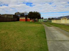  17 Church Street Appin NSW 2560 A neat three bedroom brick home, with a modern bathroom with bath and seperate toliet. Eat-in kitchen and dinning, never miss the action. Outside entertaining at the rear and front verandah to relax. Side acess to a large shed. Potential to subdivide into 2 blocks, build a new home at rear(subject to council approval). Enquire today! 
