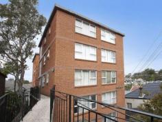 10/85c Wigram Rd Glebe NSW 2037 Lifestyle Studio in Coveted Position Well
 presented modern tiled studio situated at the rear of a well presented 
building, featuring a floor plan that separates the modern kitchen from 
the living area, modern bathroom, ample space for bed and living area 
with an extra large car space. Ultra convenient being located close to 
universities, public transport, and Glebes café culture.   Property Snapshot 
