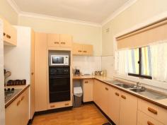 138 Carnarvon Rd Schofields NSW 2762 TIDY 2 BEDROOM COTTAGE ON A HUGE BLOCK....26 METER FRONTAGE.....HUGE GROWTH AREA OF SCHOFIELDS... 138 Carnarvon Road Schofields NSW 2762 Inspections Inspections by appointment only. Set
 on a large level 1000m2 plus block is this neat 2 bedroom home in a 
very rural setting.....if you like a rural setting peace & privacy 
and room to move than this property could be for you.....call now to 
inspect