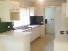  Oxley Park, NSW 2760 This 3 bedroom townhouse is in great condition and is located in a prime
 position. The property contains: built-ins, open plan lounge and dining
 areas, great size kitchen and a single garage. The property is 
currently tenanted with a lease which expires in April 2015. To enter 
into the investment market, dont miss this great value or opportunity. 
Call Macquarie Real Estate Casula today to make your own private viewing
 appointment.				 