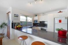  6 Magnetic Street Kawana Island Qld 4575 