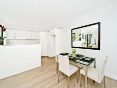 9/80, Barcom Avenue, NSW, 2010,DARLINGHURST 
	This stunning North facing apartment is set in an unbeatable location, 
only a short stroll to Darlinghurst, Paddington, Kings Cross, Potts 
Point, Rushcutters Bay, and all the best inner city living has to offer.
 The property consists: * 2 double bedrooms both with built-ins * 
Spacious lounge and adjoining dining room * Open plan Caesarstone 
kitchen with stainless steel appliances and dishwasher * Contemporary 
bathroom * Private balcony, ideal for entertaining * Internal laundry * 
Air-conditioning * Undercover security parking Dont miss out! This 
property wont last long! 

 
 All information contained here is gathered 
from soures we believe to be reliable. However we cannot guarantee it's 
accuracy and interested persons should rely on their own enquiries. 