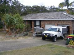  15 Crystal Pl South West Rocks NSW 2431 This is simply a great home at the end of a
 quiet cul de sac that is central to everywhere. A lovely open lounge 
and dining room, very functional kitchen, 3 spacious bedrooms, large 
private entertaining area, double garage and if you are looking for an 
investment great tenants are already here. This is a lovely home and 
great value. 
 
   
 
 Property Snapshot 
 
 
 
 Property Type: 
 House 