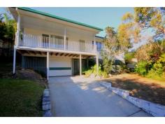  11 Flynn St Holland Park West QLD 4121 
