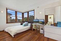 2/699A Old South Head Rd Vaucluse NSW 2030 Peacefully positioned to the rear of a block of four, this charming 
ground floor apartment is bathed in sunlight and features large corner 
windows framing views over the leafy common garden beyond. Located on 
the edge of Diamond Bay and featuring direct access through the garden 
to child-friendly Kimberley Reserve, it's a 300m stroll to Rose Bay 
North village shops, ocean parkland and scenic coast walks. 
 
* Charming block of 4 near the corner of Military Rd 
* Whisper-quiet setting to the rear of the block 
* Entry hall, polished timber floors, ornate ceilings 
* 2 double beds, king sized main with built-in robes 
* Spacious living room, bright modern eat-in kitchen 
* Fresh modern bathroom, integrated laundry 
* Windows on three sides, one small common wall 
* Direct access to lush common garden and reserve