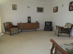  2/ 47 Denison Street GLOUCESTER NSW 2422 Located an easy stroll from the main street is this prestigious 2 bedroom unit. Spacious throughout, open plan living, kitchen with granite bench tops, stainless steel appliances and built-in laundry. Bedrooms each with built-in robes.1 bathroom. Separate court yard and detached garage and off street parking. All on ground level. Ideally suited and facilitated for the elderly.   