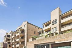  52/39 Dangar Pl Chippendale NSW 2008 Located in the heart of Chippendale this spacious top floor split level apartment is just moments from Broadway and Central Park Shopping, UTS, Sydney Uni and the trendy restaurant precinct of King Street Newtown.  - Generous living & dining area with balcony access - Modern kitchen, plentiful cupboard storage - Air-conditioning in living area - Internal laundry - Security carspace - Low strata levies Outgoings:  Strata levies: $719.18pq Strata manager: Strata Title Management Lot 52/ SP 50903 