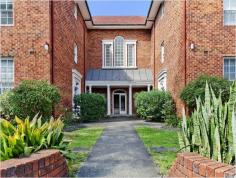  7/5-11 Samuel Terry Avenue Kensington NSW 2033 STUNNINGLY RENOVATED ONE BEDROOM APARTMENT Perfectly
 positioned in a superb Art Deco building is this stunningly renovated 
one bedroom apartment. Recently renovated to incorporate stylish design 
whilst keeping original period features throughout. Features include: 
 
- Light & airy living area with grey washed timber floors 
- Ultra modern kitchen, gas stove & internal laundry facilities 
- Sleek bathroom with superb finishes throughout 
- Spacious and sunny bedroom with built-in wardrobe 
 
Ideally located within an easy stroll of shops, cafes, transport & 
easy access to UNSW, this apartment is one not to be missed. 