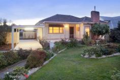  169 Dorset Rd Boronia VIC 3155 CLOSING DATE SALE (UNLESS SOLD PRIOR) Tuesday 26th August 2014 at 6:00pm This two bedroom character weatherboard is the low maintenance cosy home youve been looking for.  Whether it's a first home, youâ€™re looking to downsize or invest; this is the perfect opportunity for you. With both bedrooms including built in robes, ducted heating throughout, air conditioning, ceiling fans, landscaped court yard, covered decking and garden shed, everything you need is tucked inside this home.  Other features include kitchen with gas cooking, adjoining meals area, separate lounge room with heating and cooling, bathroom, huge separate laundry with second bathroom including toilet and shower, single car carport and the driveway entrance being on Pine Crescent. Bedrooms 		 2 Bathrooms 		 2 Car Ports 		 1 
