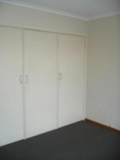  5/250 Gordon Street Footscray Vic 3011 Burnham Real Estate is proud to present this spacious apartment well 
located on the first floor at the front of the block. Includes two 
bedrooms, lounge with balcony, kitchen, gas stove plus under cover 
parking with additional car access from Sydney Street at the rear. 
Situated close to bus, train, schools, with easy access to Highpoint and
 Footscray shopping areas.  
 