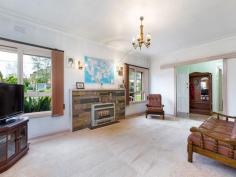  1 Vista Ave Mt Waverley VIC 3149 Sale by AUCTION   Saturday 18 October at 01:00PM Add to calendar  Share Save  Print  3122Price Guide: Contact agent for details   |  Land: 729 sqm approx 	   |  Type: House  |  ID #128935 Barry Plant Mount Waverley T 03 9807 2333 EMAIL OFFICE Carolyn Barton T 03 9807 2333  |  M 0423 200 674 EMAIL AGENT Mitch Palmer T 03 9807 2333  |  M 0402 467 899 EMAIL AGENT 